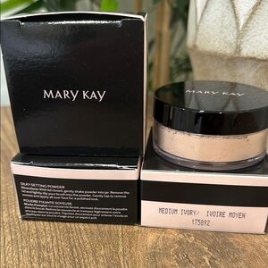 Mary Kay Cream Setting Powder Medium Ivory